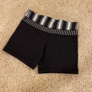 Lululemon 4” Shorts